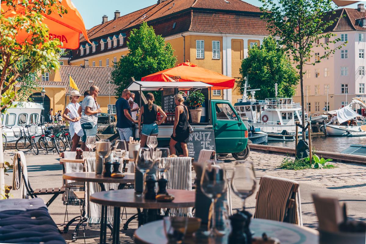 Restaurant Unidici Christianshavn in the summer