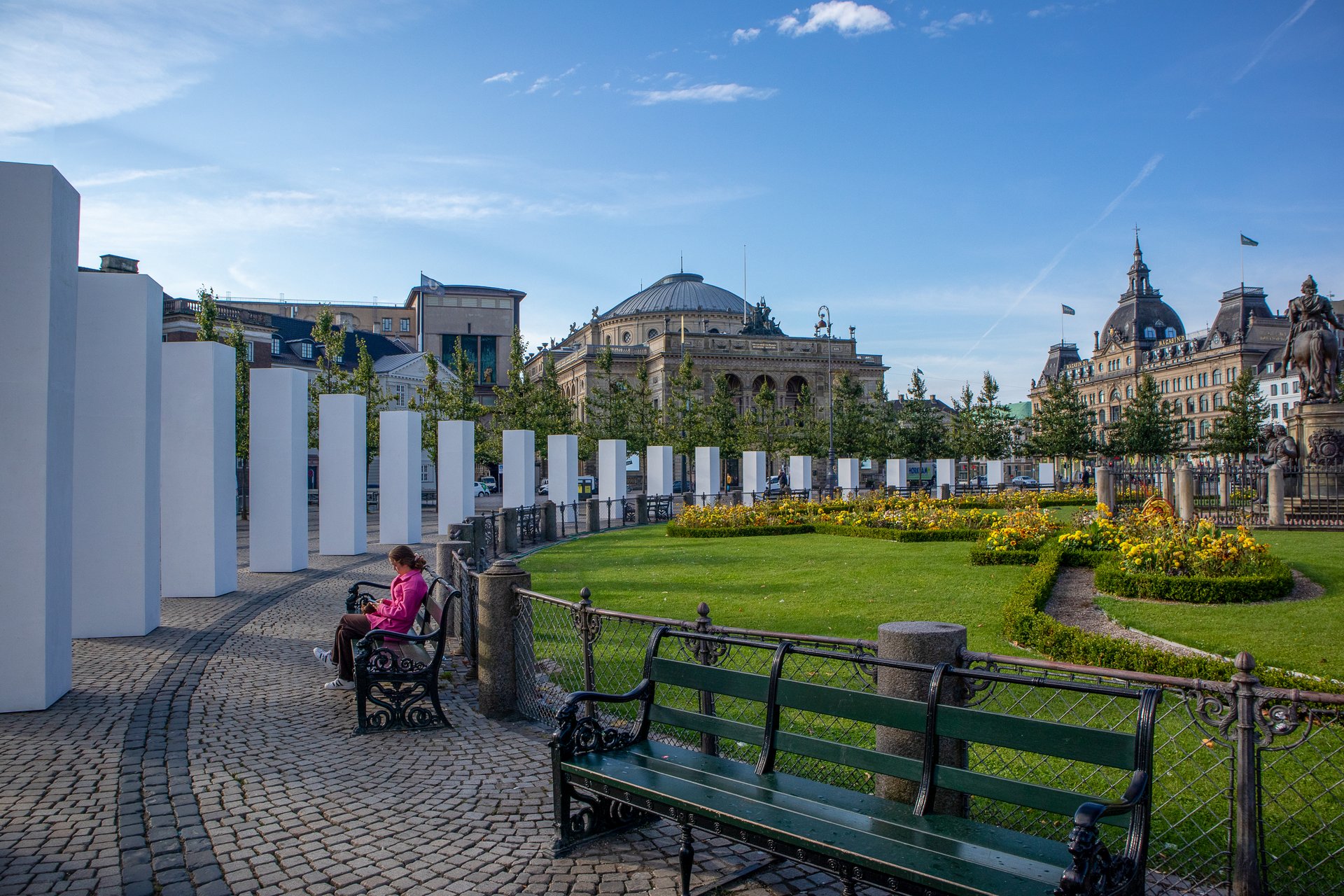 Bjarke Ingels' sculptures 50 Queens in Copenhagen