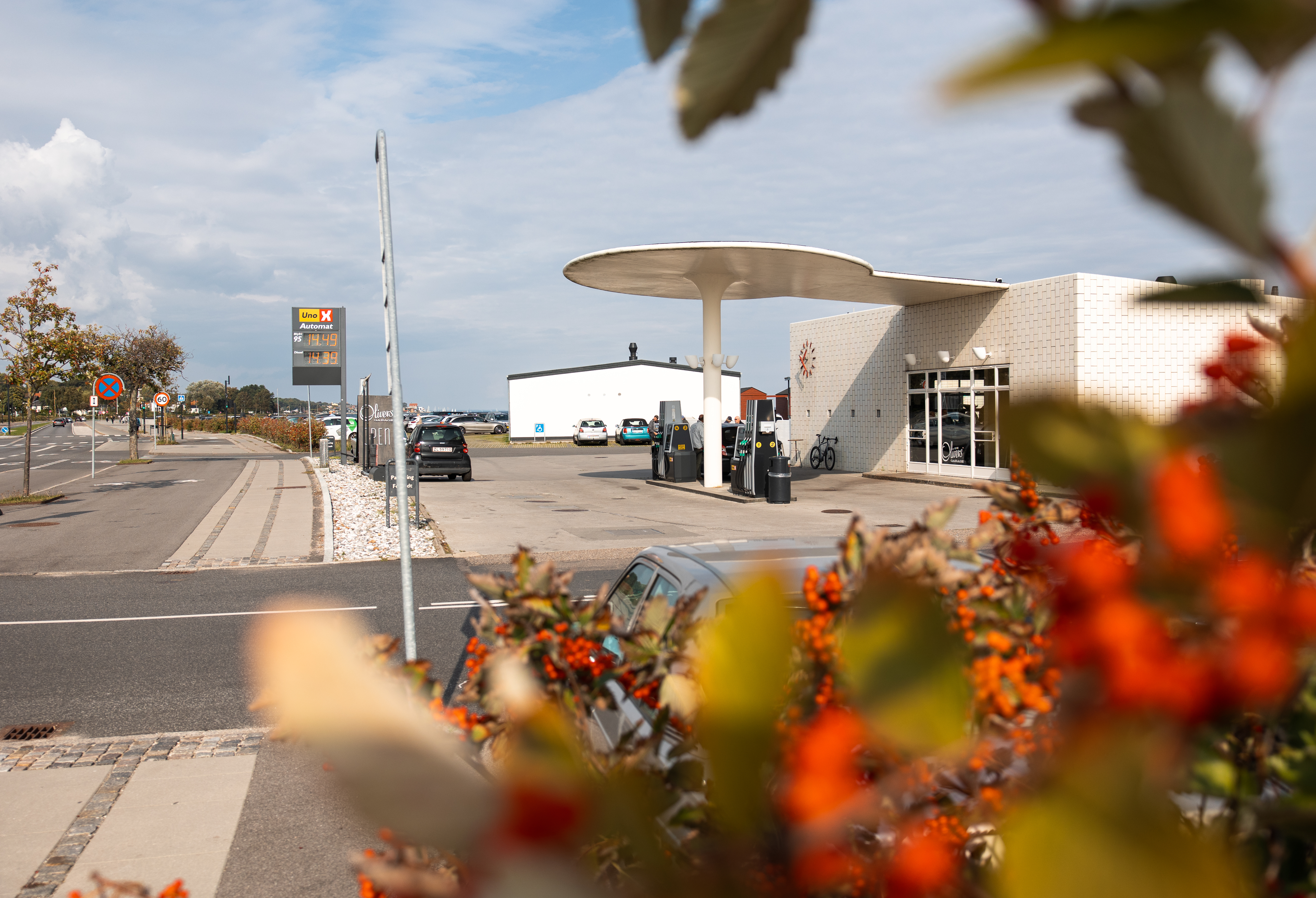 Olivers Garage gas station Bellevue