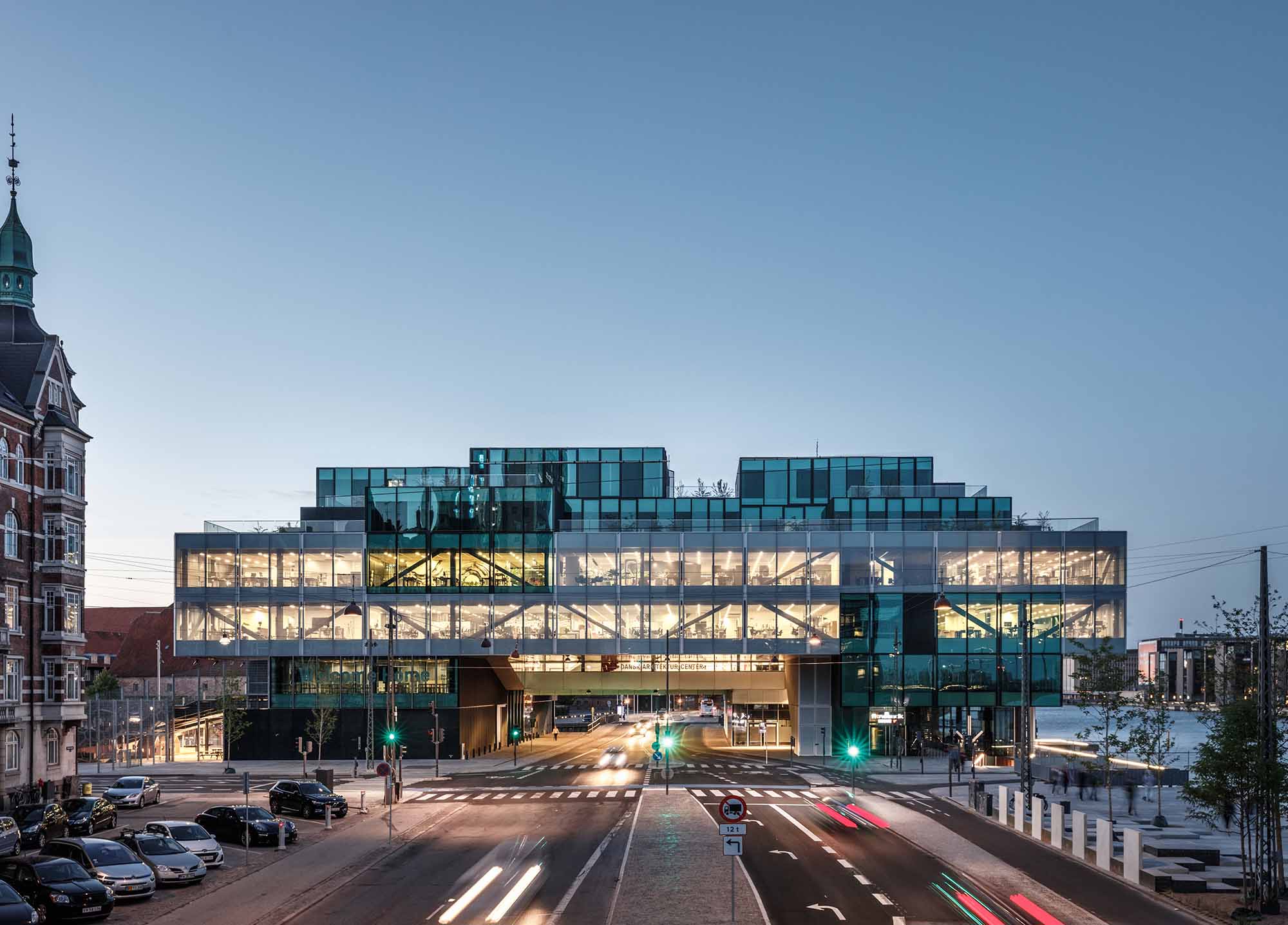 DAC seen by the road