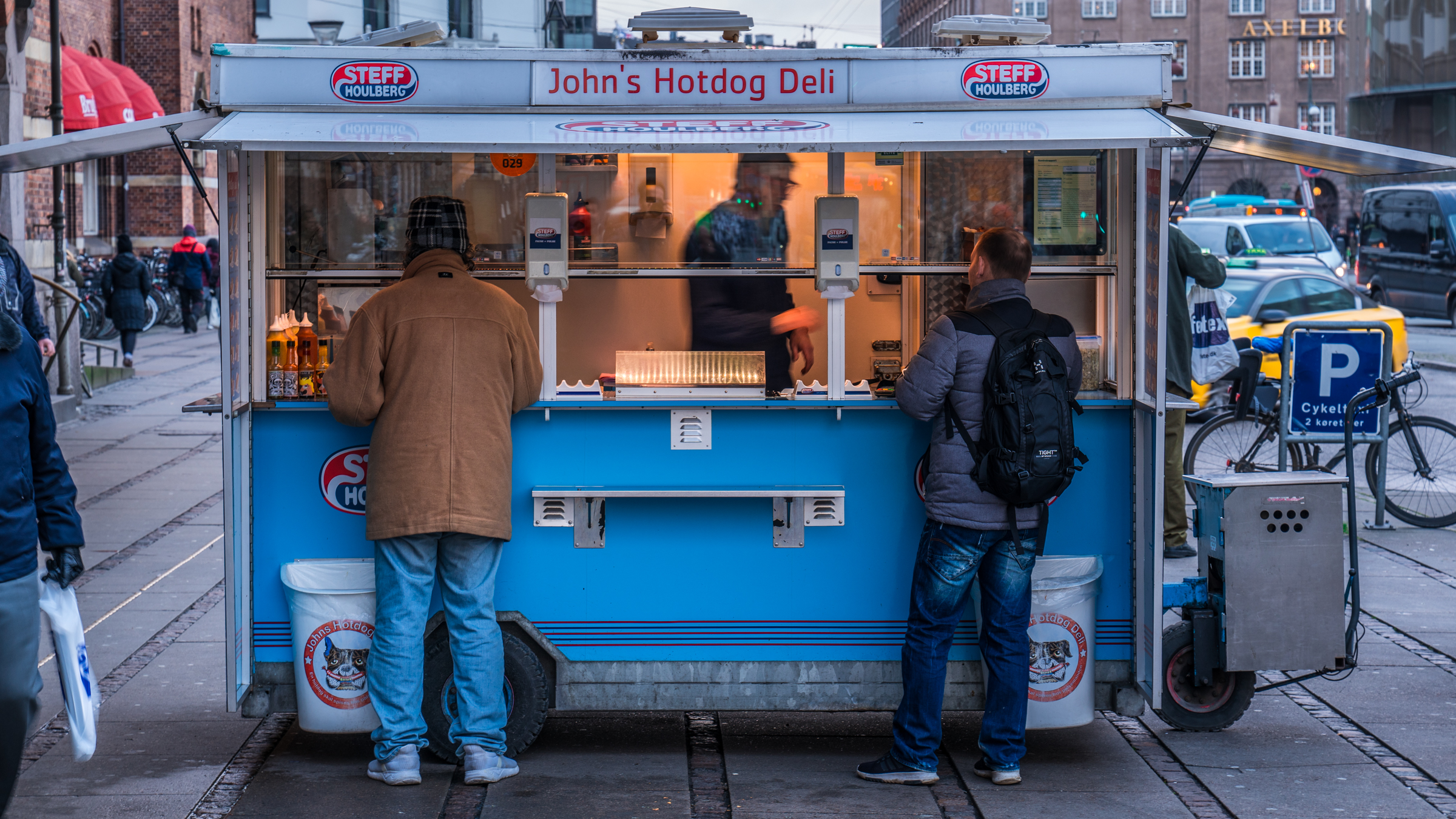 pølsevogn John's hotdog deli