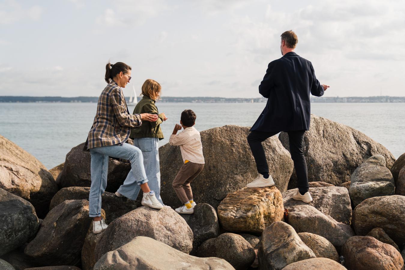 Familie i Helsingør ved vandet