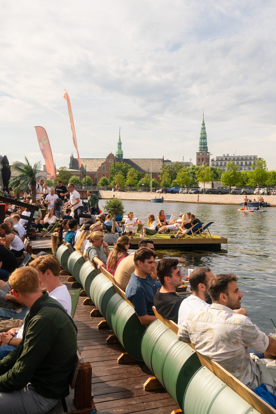 Drinks with a harbour view - Kayak Bar