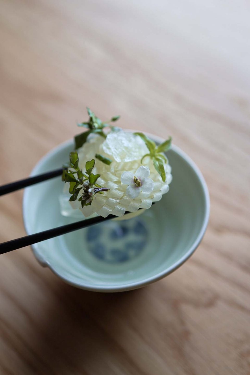 Eat by the water - Koan