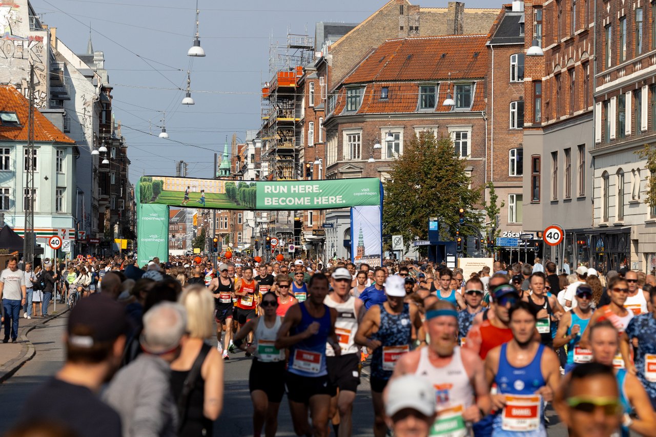 Outdoor City Life - Running