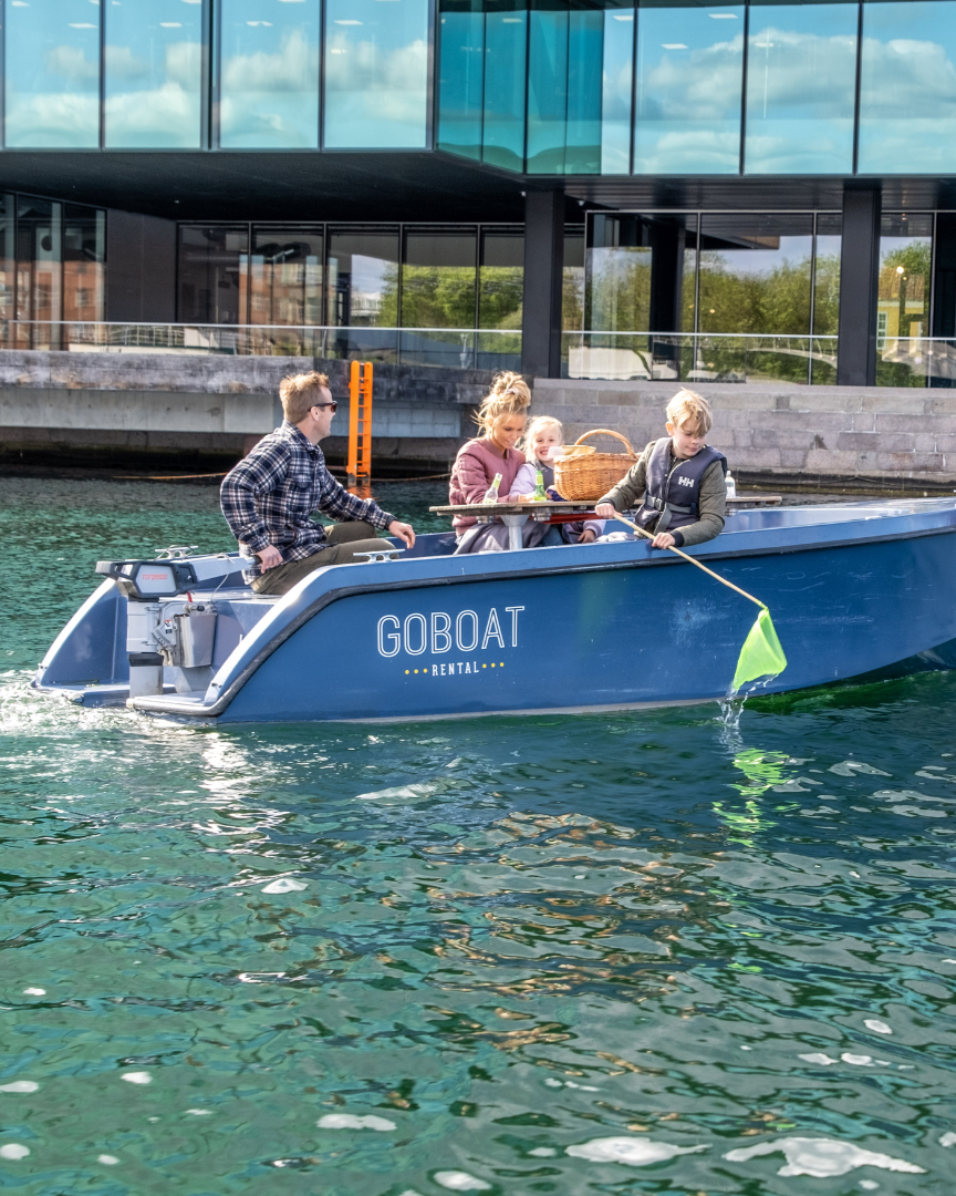 GoBoat family