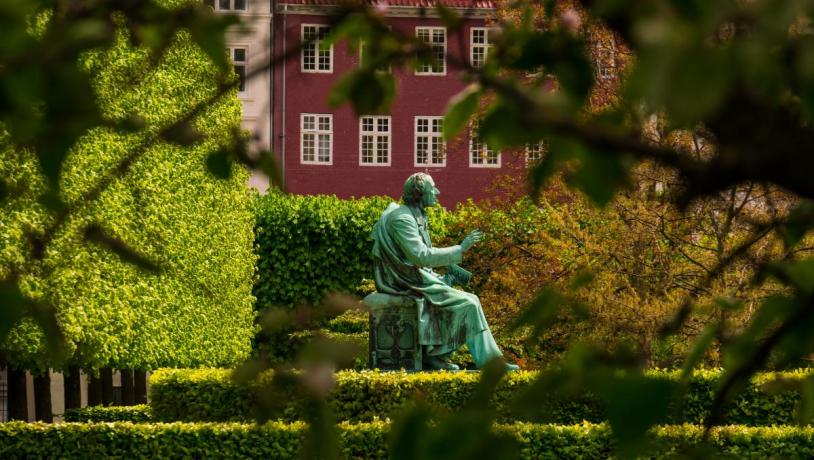 Hans Christian Andersen statue