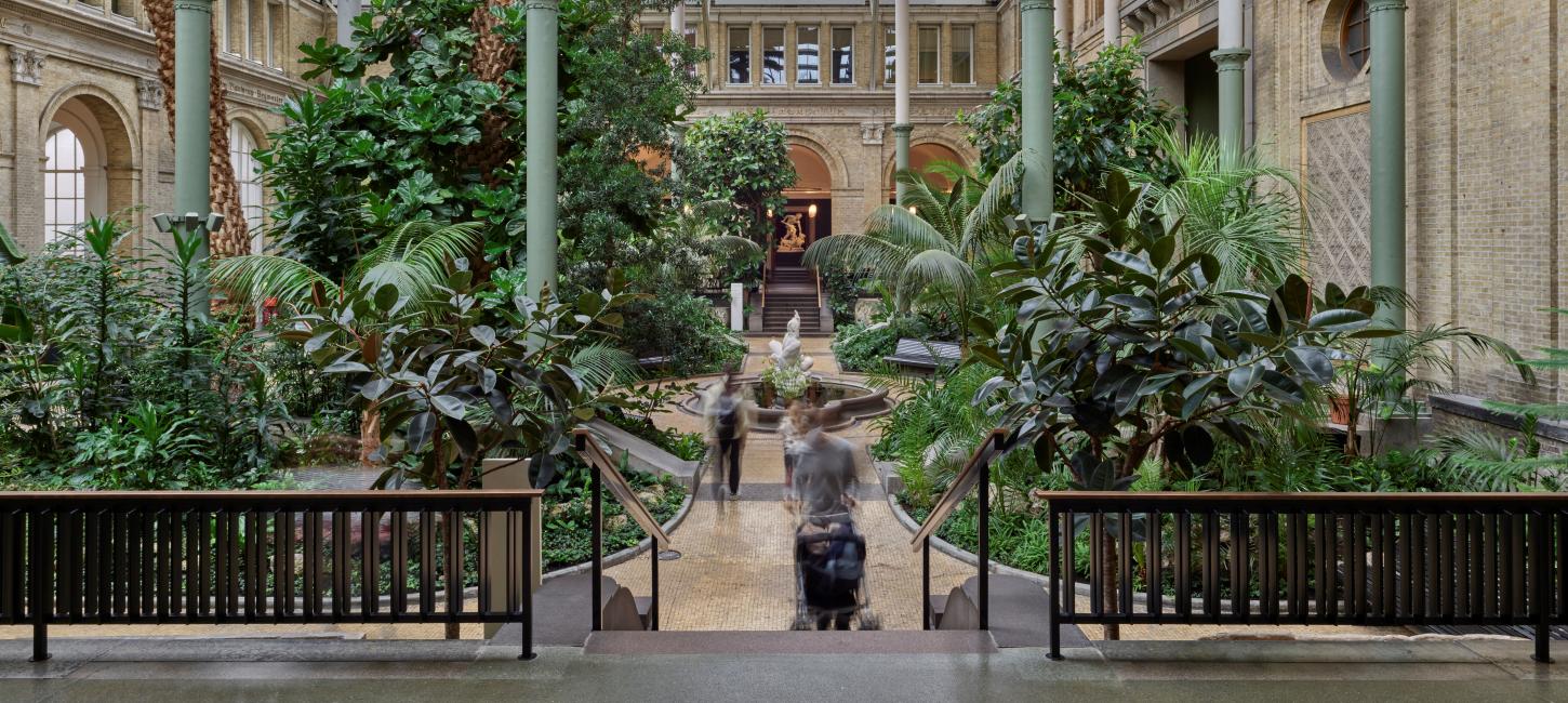 Bag facaden Glyptoteket