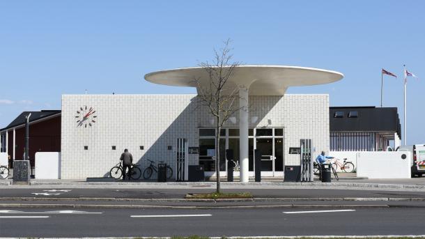 Gas Station - Arne Jacobsen