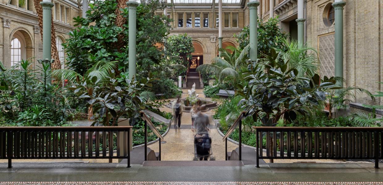 Bag facaden Glyptoteket