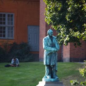 Statue of Hans Christian Andersen